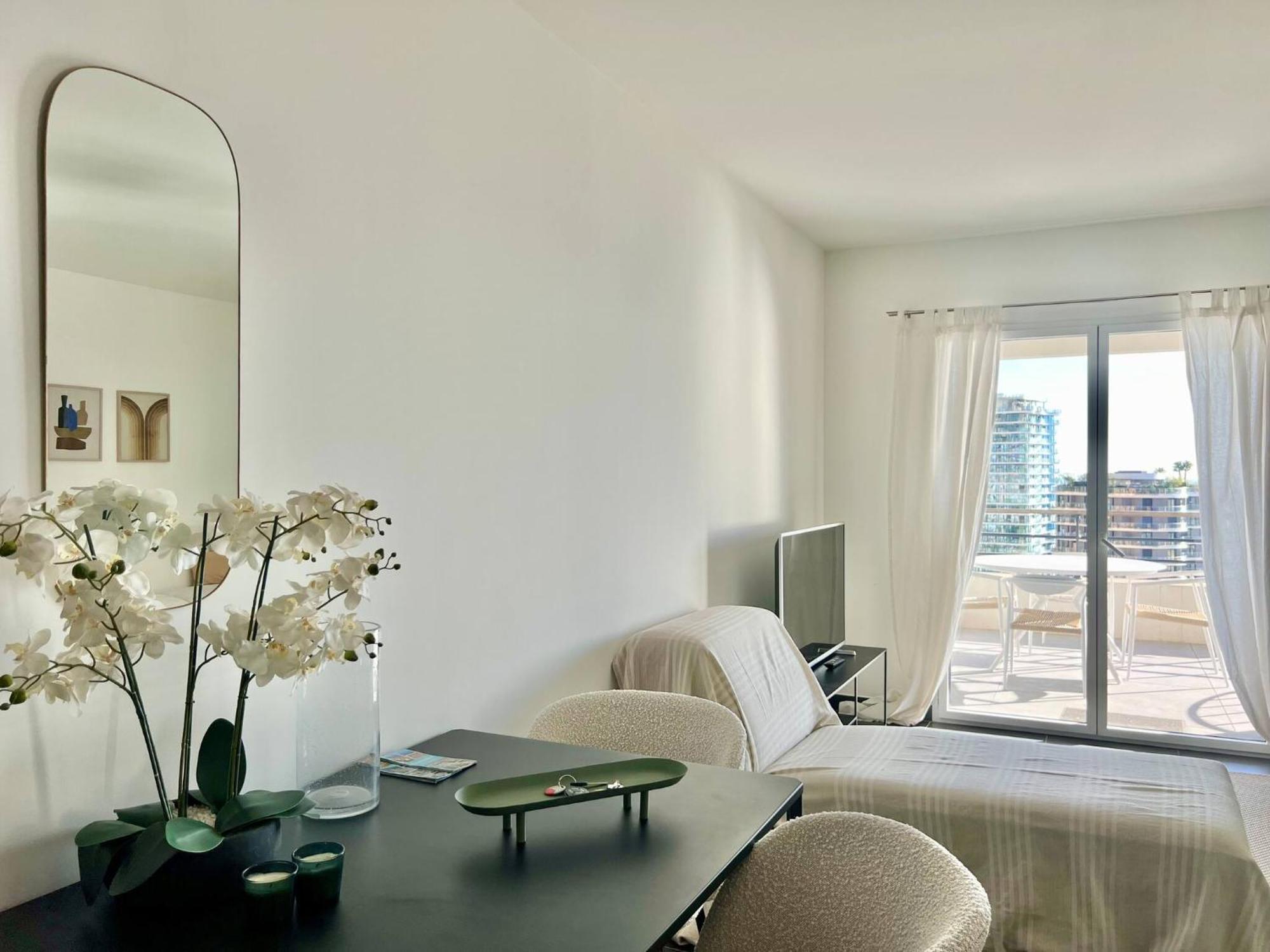 Luxurious Apartments Monaco&Seaview, Infinitypool&Parking 보솔레이 외부 사진